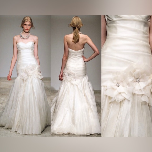 Amsale Wedding Gown - Picture 1 of 4